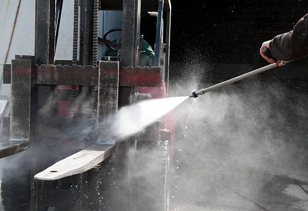 Best Affordable Power Washing  in Marshalltown, IA